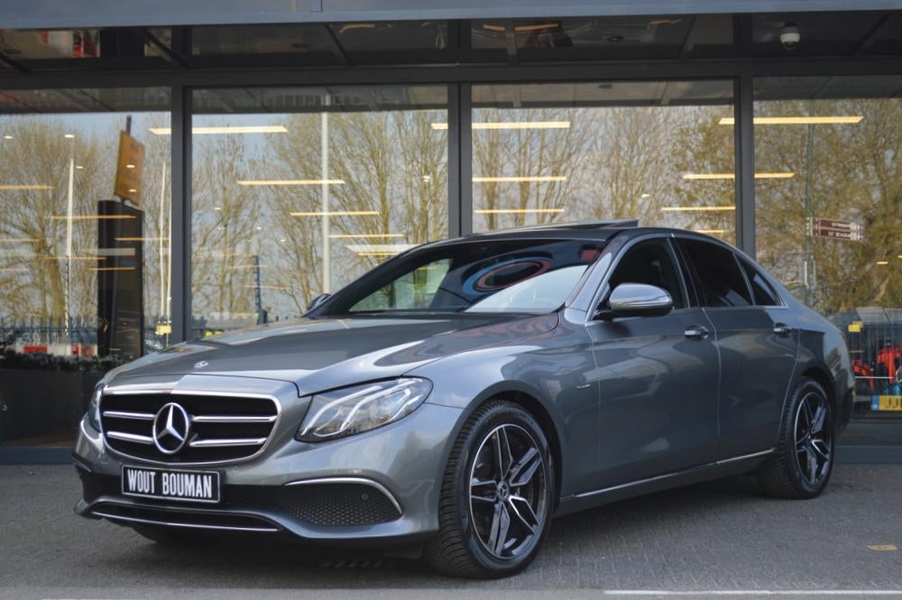 Mercedes-Benz E-Klasse 200 Sport Style Led Schuif/kanteldak, Auto's, Mercedes-Benz, Automaat, Gebruikt, Euro 6, 4 cilinders