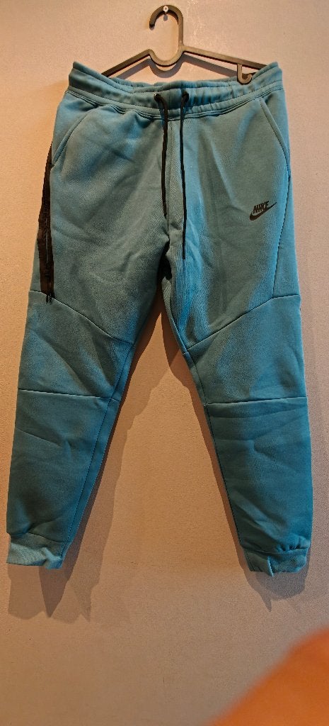 Nike Sportswear Tech Fleece Joggers – Light Blue (Size M), Nike, Nieuw, Ophalen of Verzenden, Algemeen