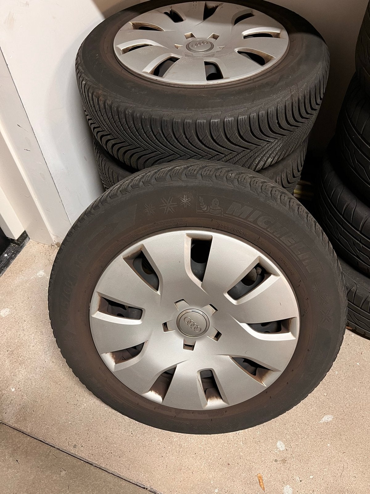 Michelin Alpin 5 winterbanden op stalen velgen Audi A4, Ophalen, Gebruikt, 16 inch, Banden en Velgen