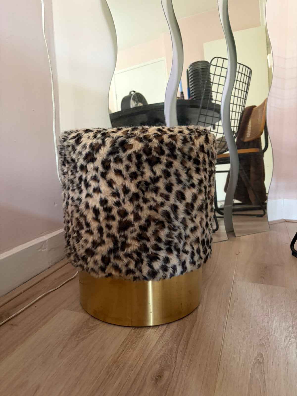 Harig poefje panterprint Kare Design, Huis en Inrichting, Banken | Voetenbanken en Poefen, Ophalen, Minder dan 50 cm, Rond, Minder dan 50 cm