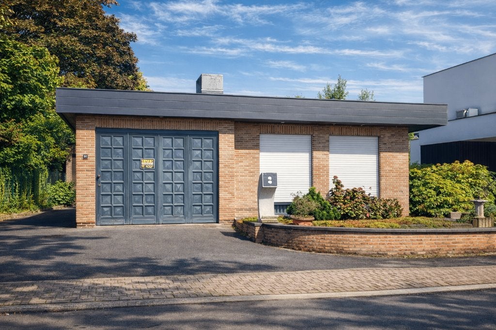 Villa te koop, Huizen en Kamers, Huizen te koop, Roeselare, 500 tot 1000 m², 2 kamers, Vrijstaande woning