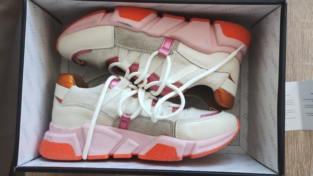DWRS schoenen zo goed als nieuw, DWRS, Ophalen of Verzenden, Roze, Sneakers of Gympen