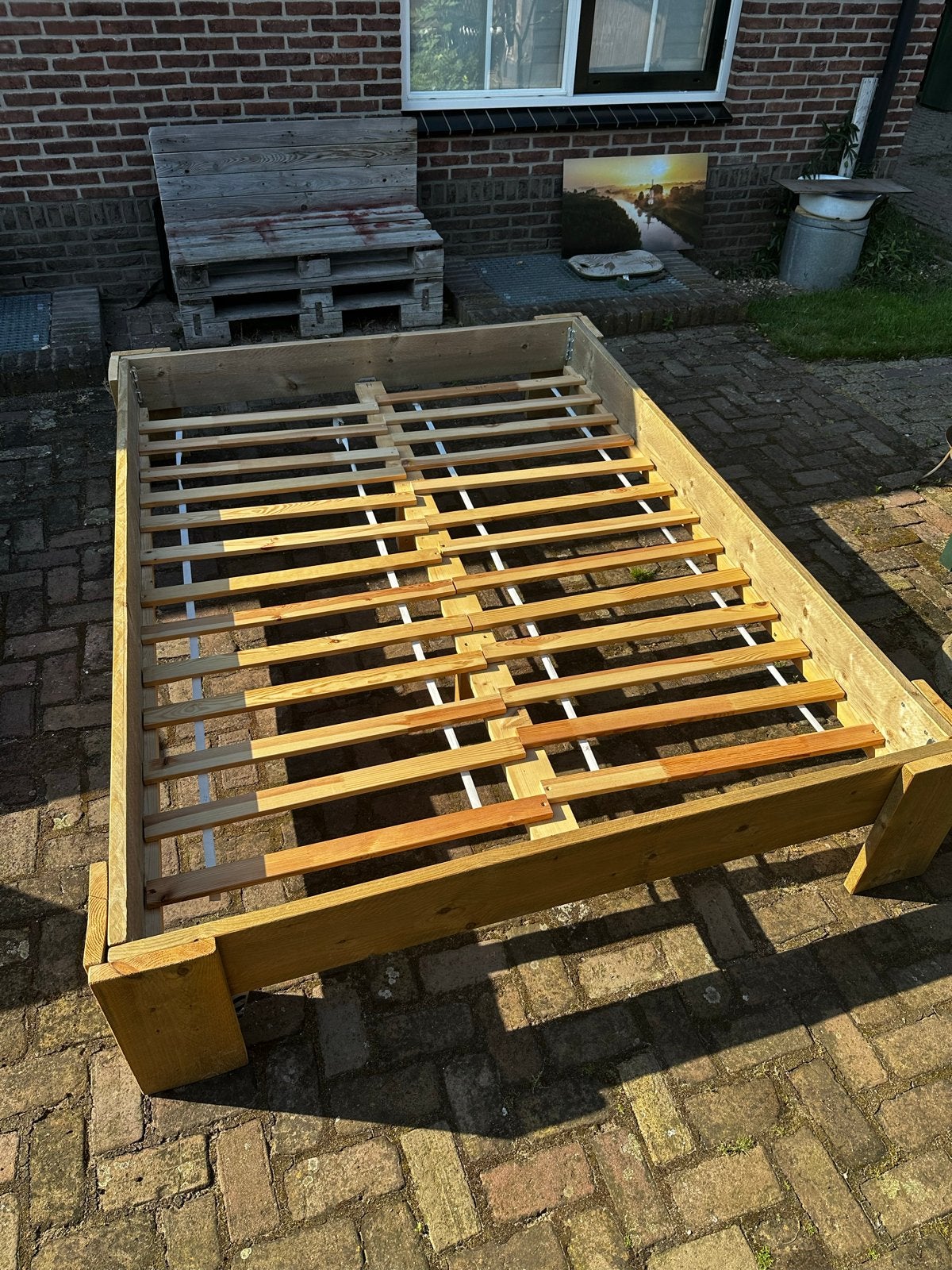 Stevig houten bedframe met lattenbodem 160x220, Huis en Inrichting, Ophalen, Gebruikt, Bruin, Tweepersoons