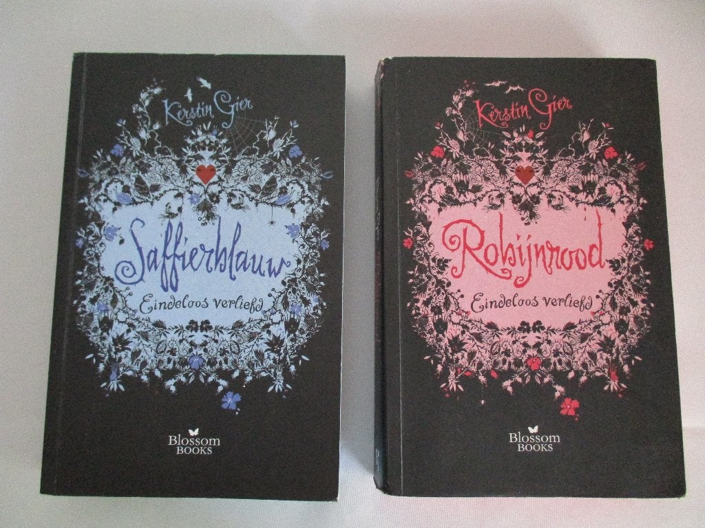 Robijnrood & Saffierblauw Kerstin Gier (Eindeloos verliefd), Boeken, Ophalen of Verzenden, Gelezen, Kerstin Gier