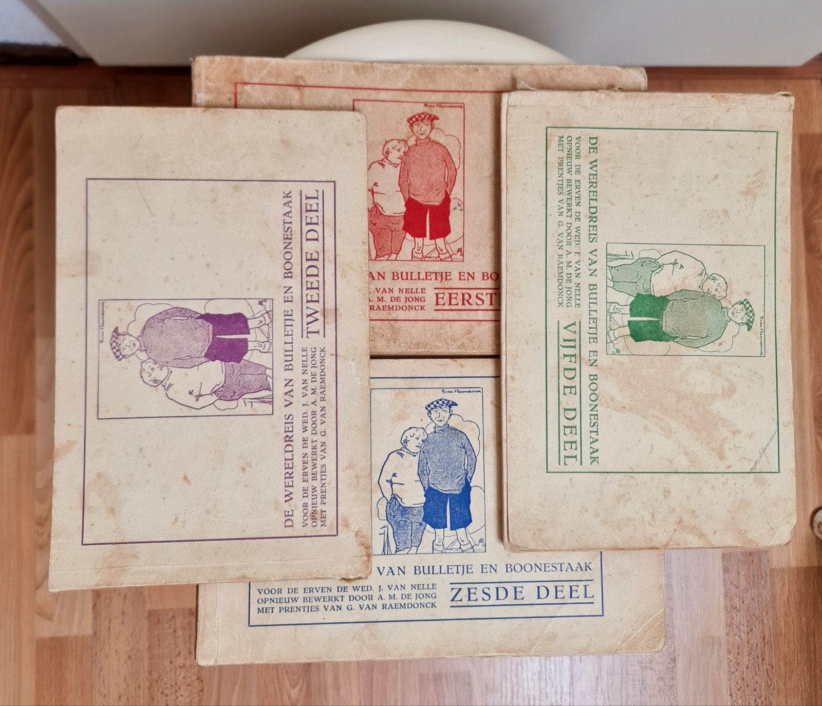 Antieke kinderstrips Bulletje en Boonestaak deel 1, 2, 5, 6, Meerdere stripboeken, Ophalen, Gelezen