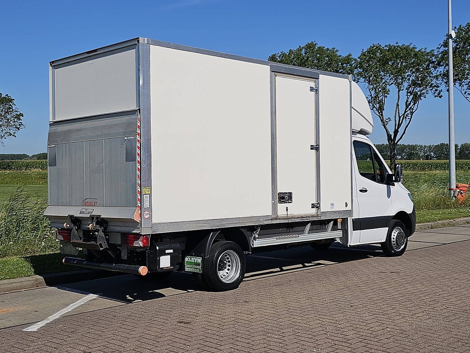 MERCEDES-BENZ SPRINTER 515 bakwagen laadklep!, Automaat, Euro 6, 150 pk, Wit
