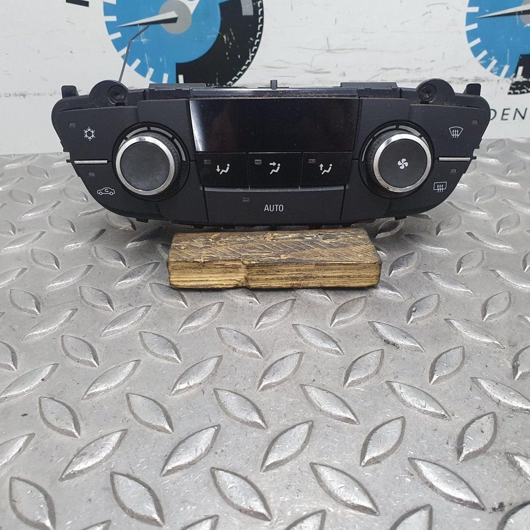OPEL INSIGNIA KACHEL BEDIENINGSPANEEL 2012, Ophalen of Verzenden, Gebruikt, ARN erkend