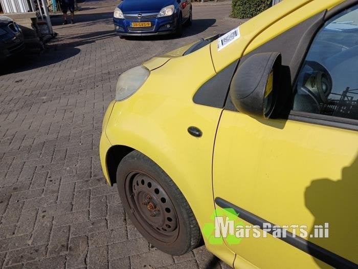 Scherm links-voor van een Peugeot 107, Gebruikt, -, -, Ophalen of Verzenden