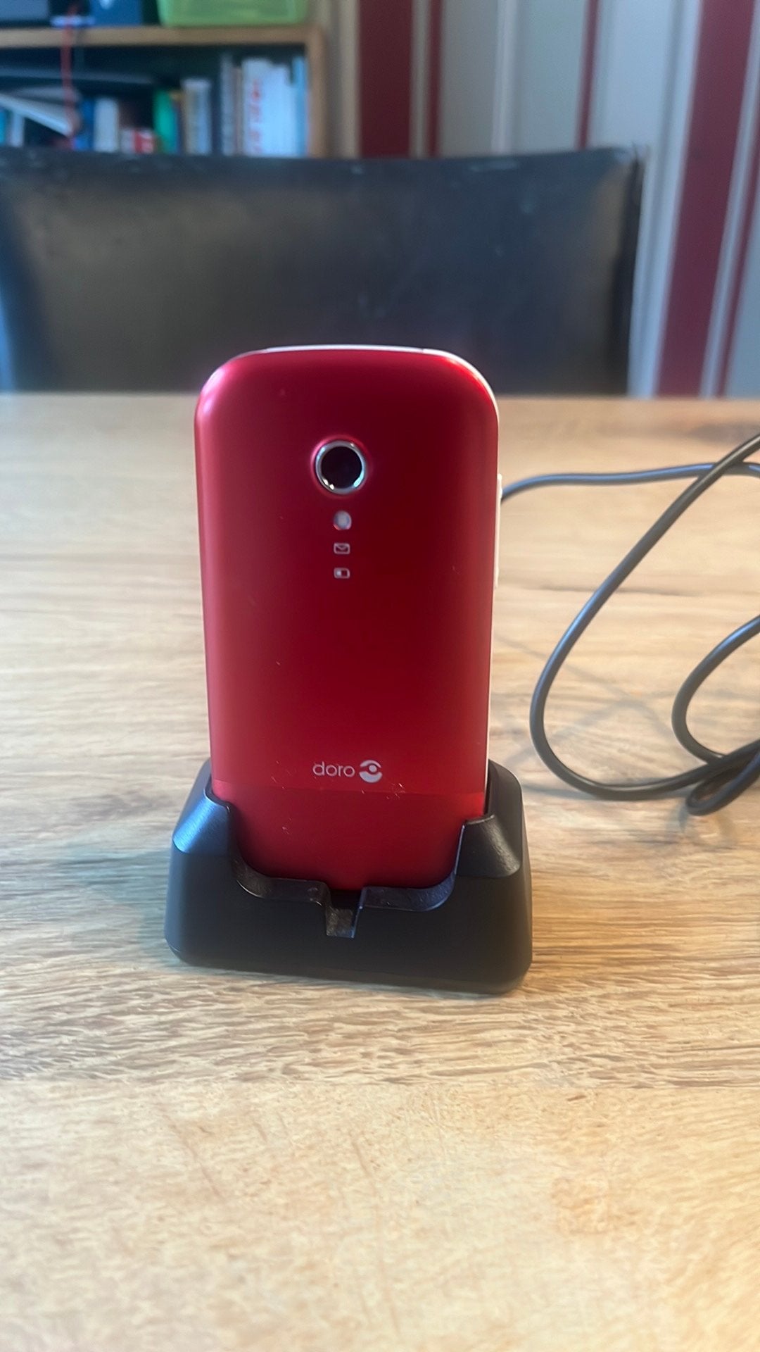 Doro 2404 telefoon, Telecommunicatie, Mobiele telefoons | Overige merken, Geen camera, Inklapmodel, Ophalen of Verzenden, Zo goed als nieuw