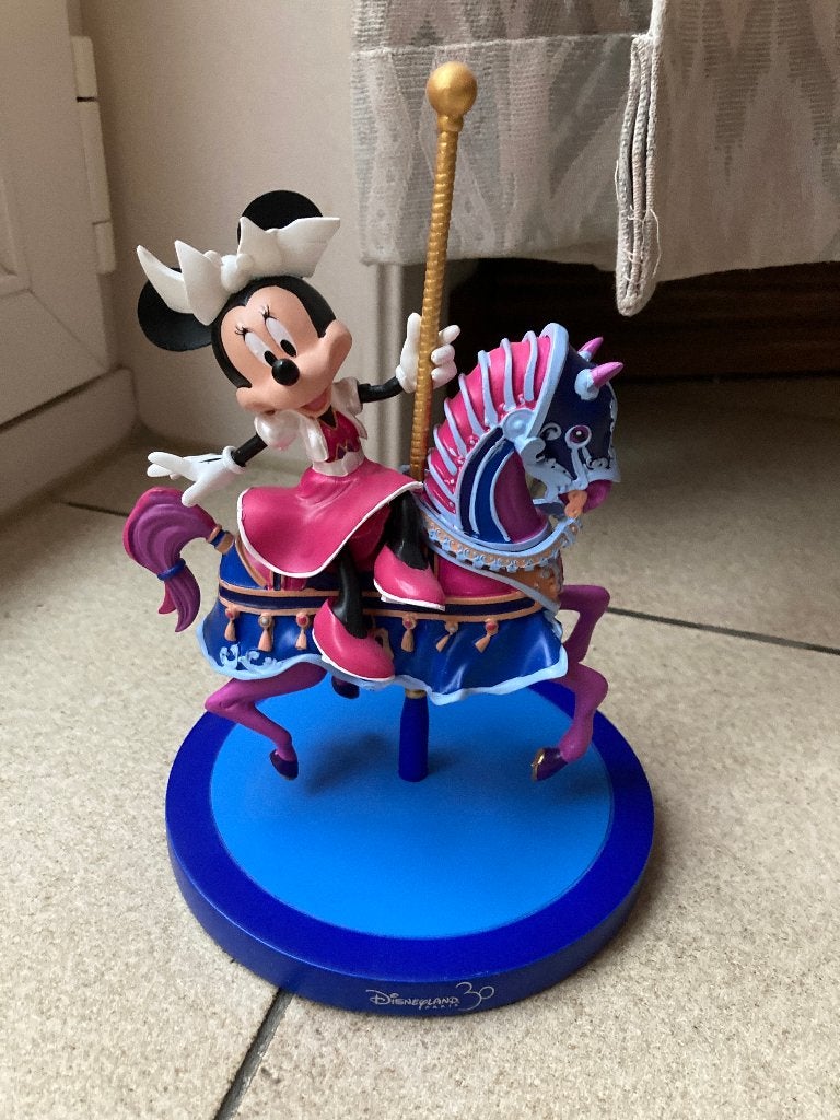Disneyland Paris Minnie Mouse 30th Anniversary Figurine, Ophalen of Verzenden, Mickey Mouse, Zo goed als nieuw, Beeldje of Figuurtje