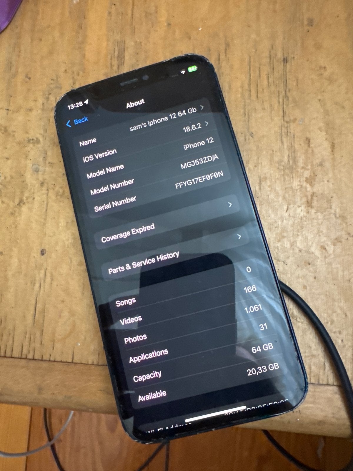 iPhone 12 64GB Zwart - 77% Batterij - Lakschade Randen. igst, Gebruikt, Zwart, 77 %, Ophalen of Verzenden