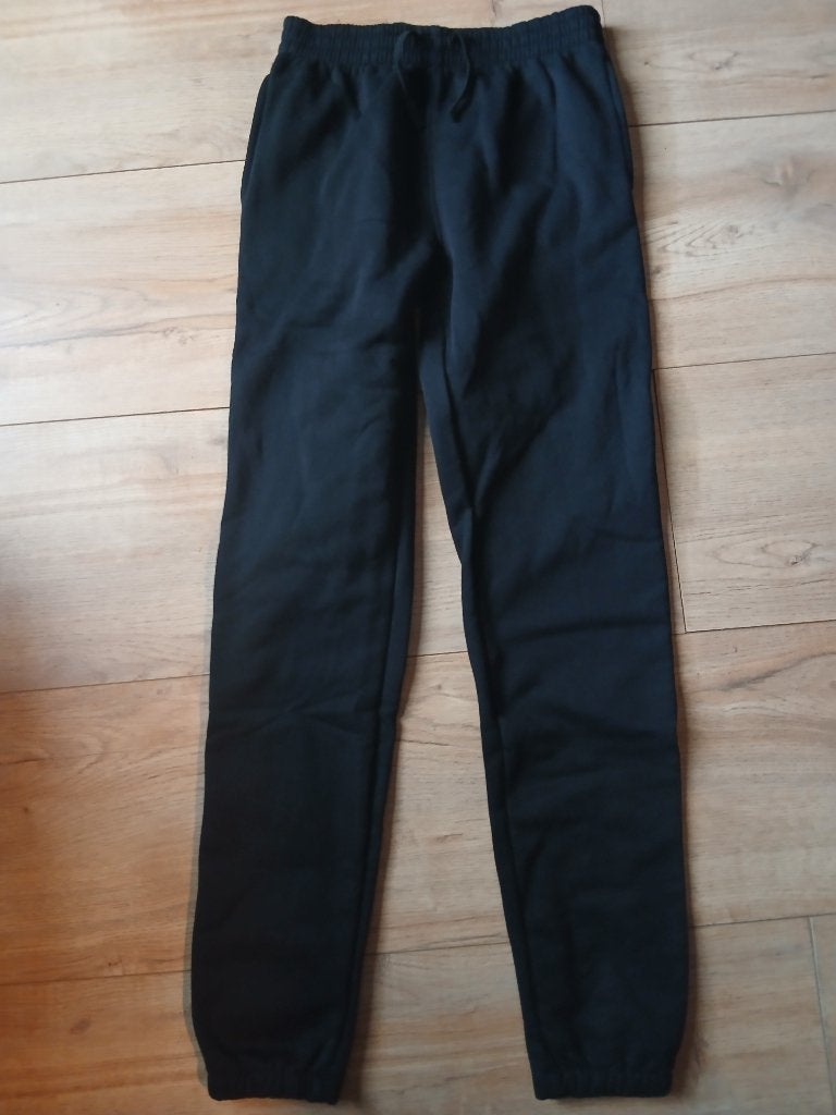 Zwarte joggingbroek maat 158/164, Ophalen of Verzenden, Zo goed als nieuw, Jongen of Meisje, Broek