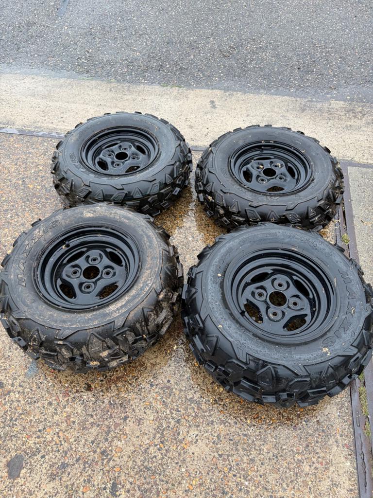 Set van 4 Maxxis banden en velgen voor terreinwagen, Ophalen, Gebruikt, Banden en Velgen, 205 mm