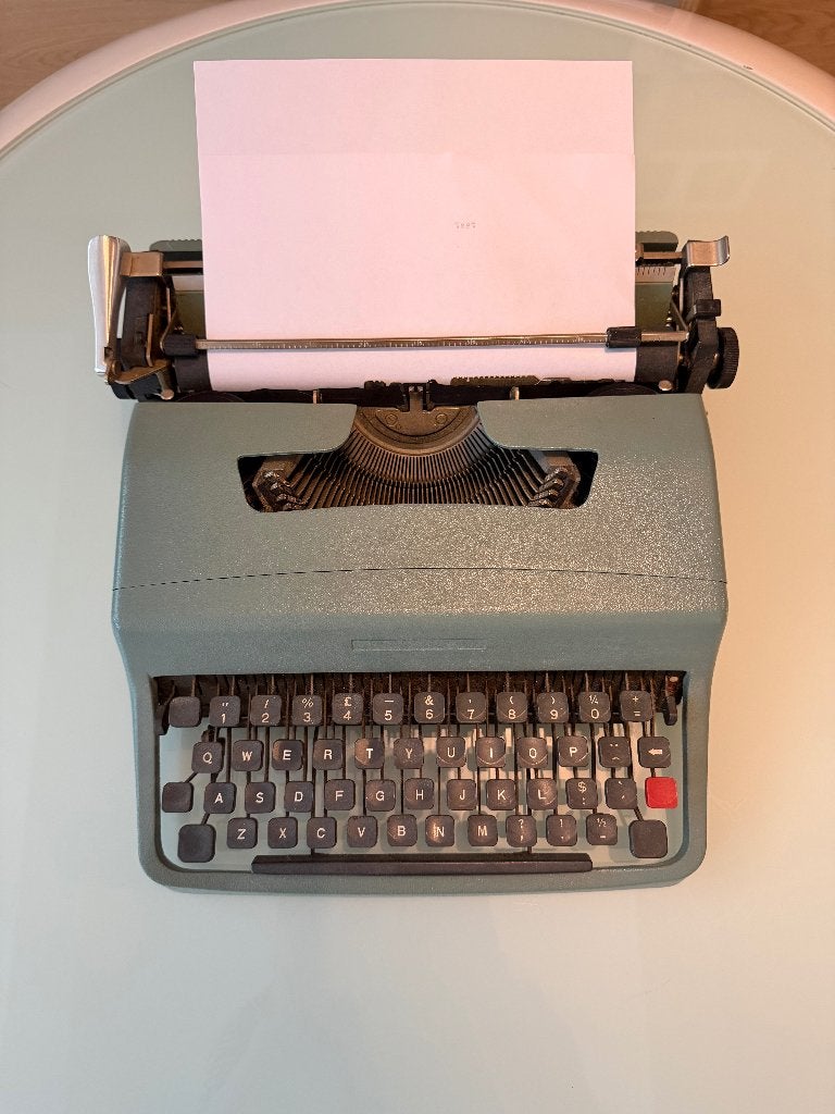 Olivetti Lettera 32 typemachine, Diversen, Typemachines, Ophalen, Gebruikt