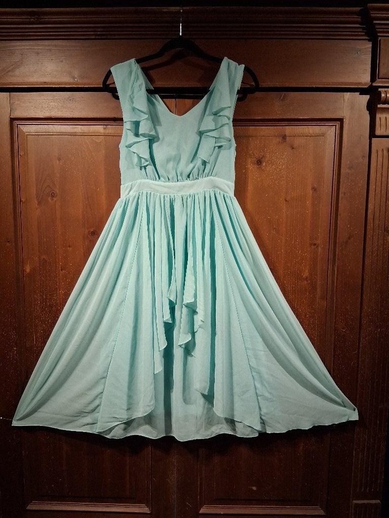 Mintgroene chiffon jurk 38, Maat 38/40 (M), Ophalen of Verzenden, Zo goed als nieuw, Knielengte