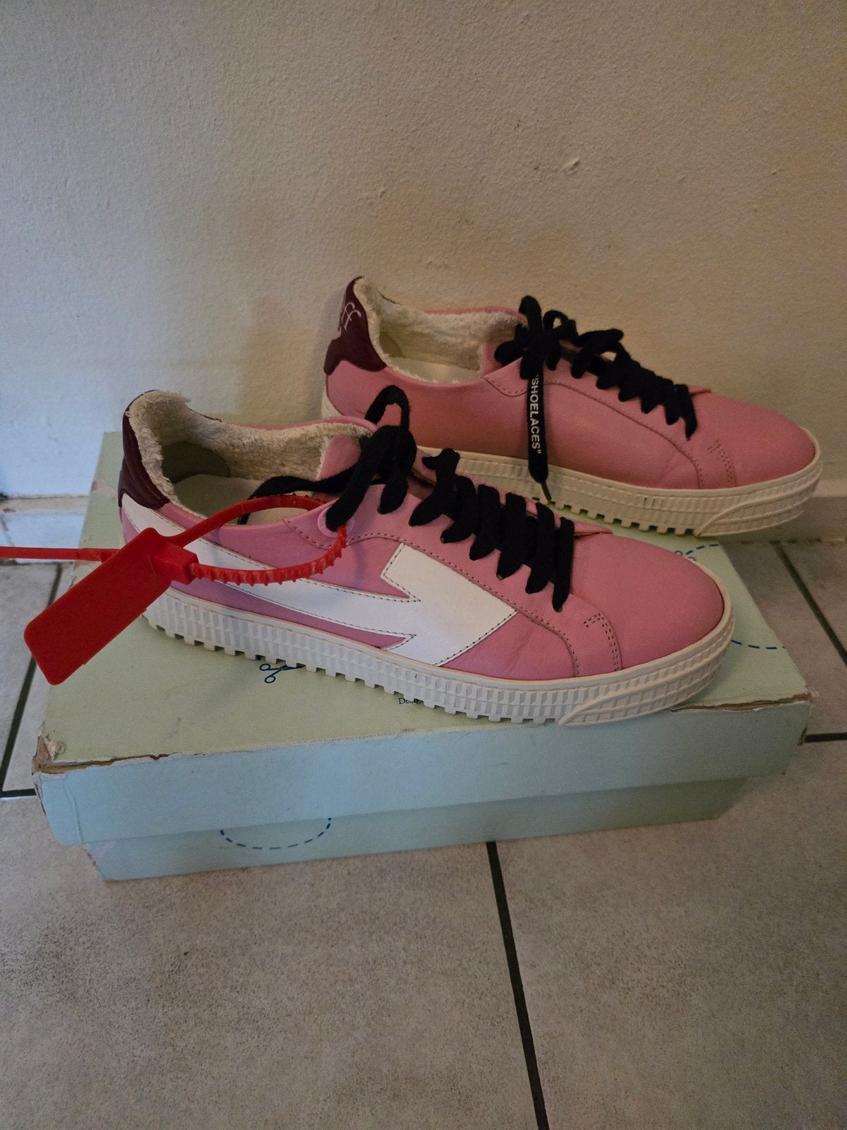 Off White sneakers maat 37, Ophalen of Verzenden, Roze, Sneakers of Gympen, Zo goed als nieuw