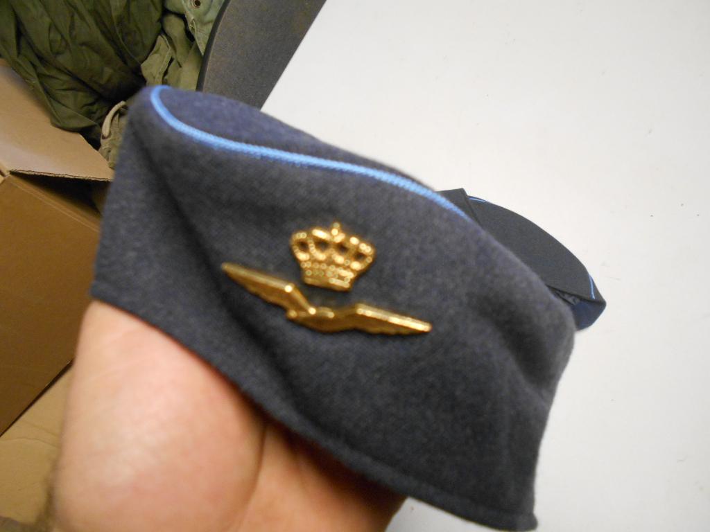 Schuitje luchtmacht met embleem, Ophalen of Verzenden, Luchtmacht, Nederland, Kleding of Schoenen