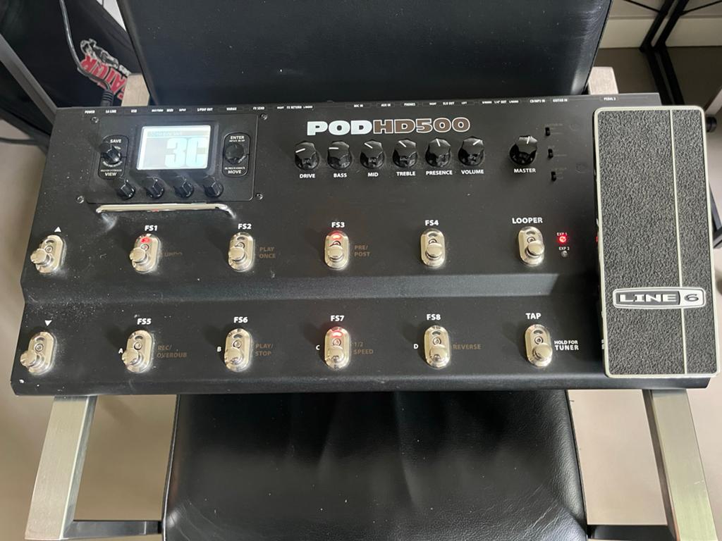 Line 6 POD HD500 Multi-effectpedaal met voeding en Gatortas, Muziek en Instrumenten, Effecten, Ophalen of Verzenden, Zo goed als nieuw