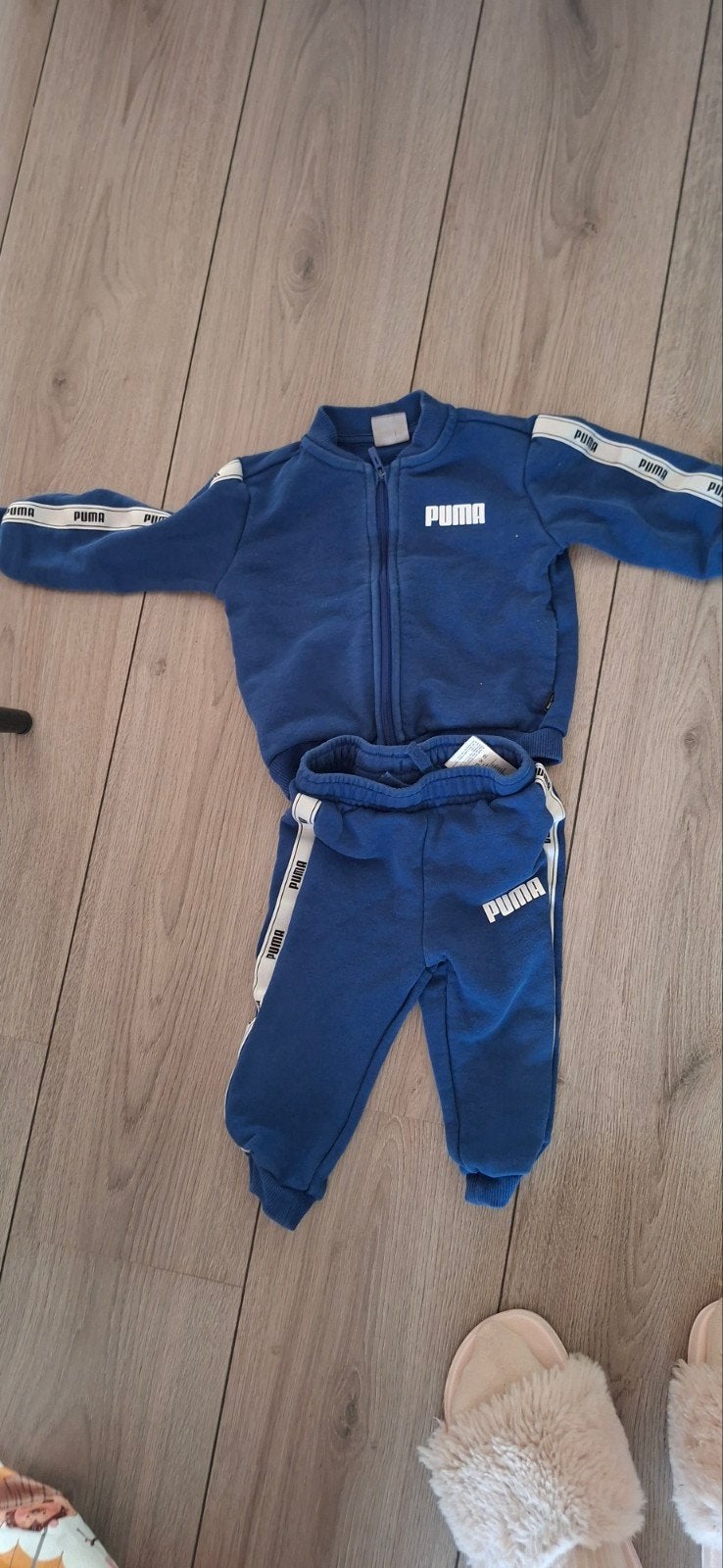 Puma setje maat 80, Kinderen en Baby's, Babykleding | Maat 80, Puma, Ophalen of Verzenden, Zo goed als nieuw, Pakje