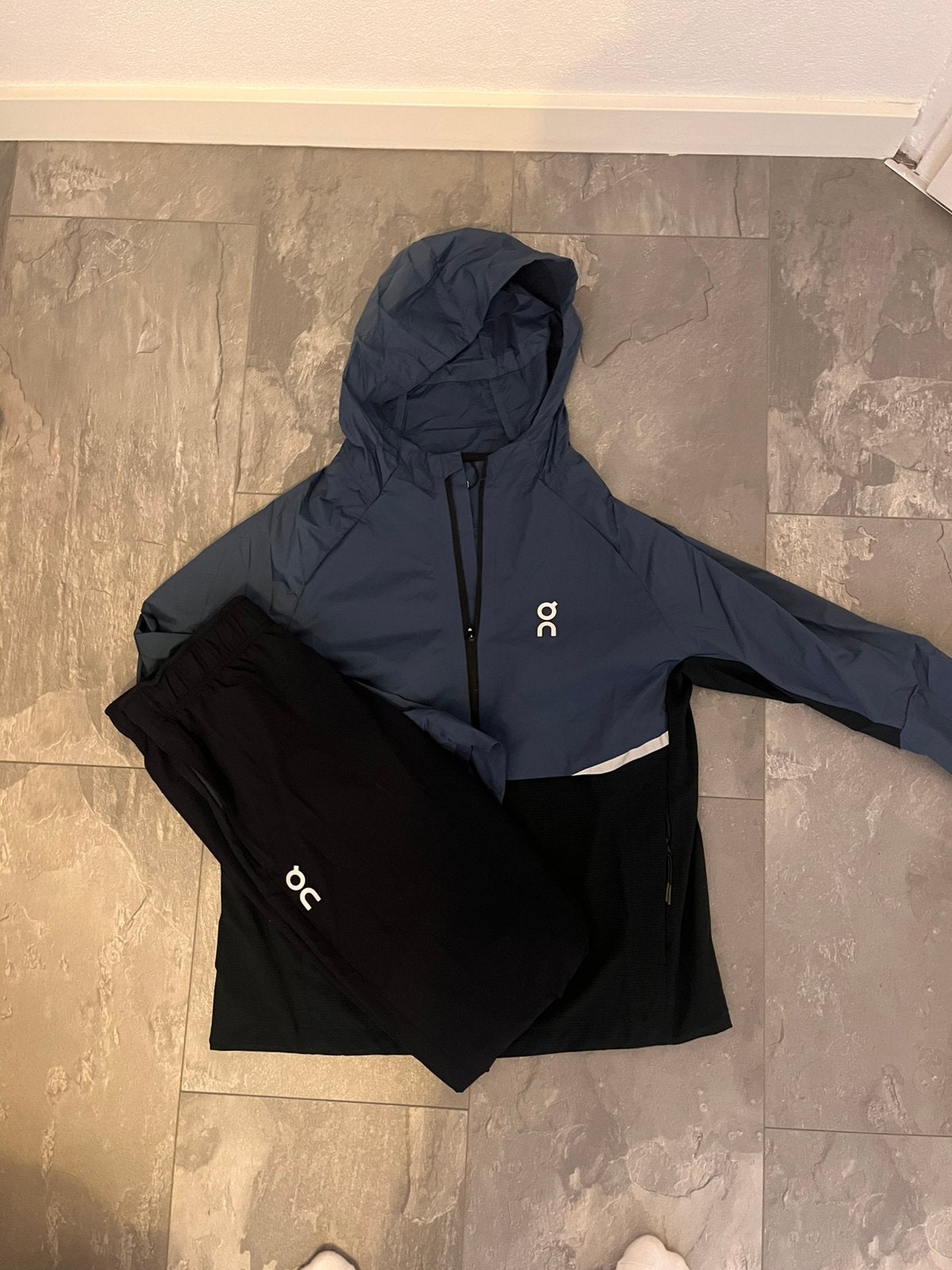 Oncloud trainingspak, Ophalen of Verzenden, Nieuw, Maat 48/50 (M), Blauw