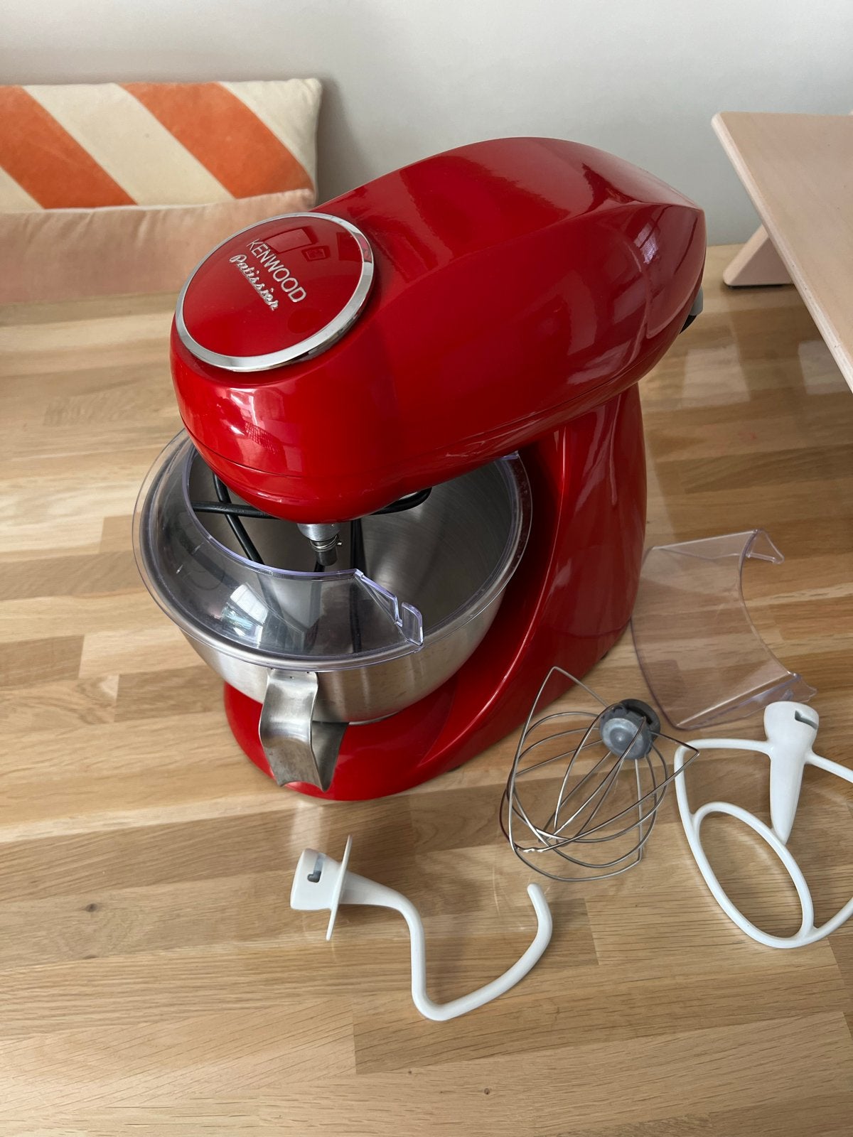 Kenwood Patissier Keukenmachine Rood - Zo goed als nieuw, Ophalen, Zo goed als nieuw, Vaatwasserbestendig, 3 snelheden of meer