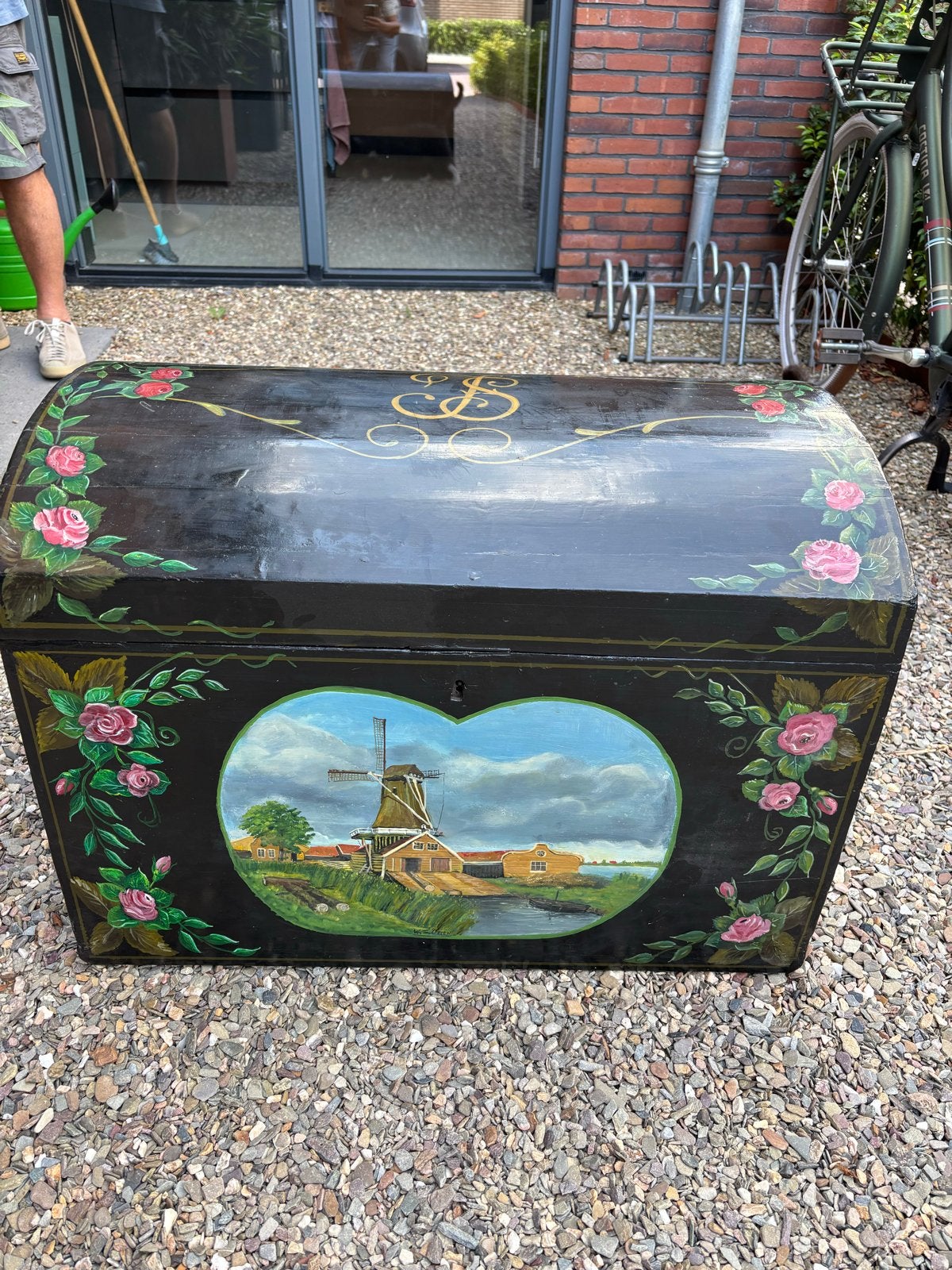 Antieke rondom beschilderde kist met molen en rozen, Ophalen, 50 tot 100 cm, Zo goed als nieuw, 75 tot 100 cm