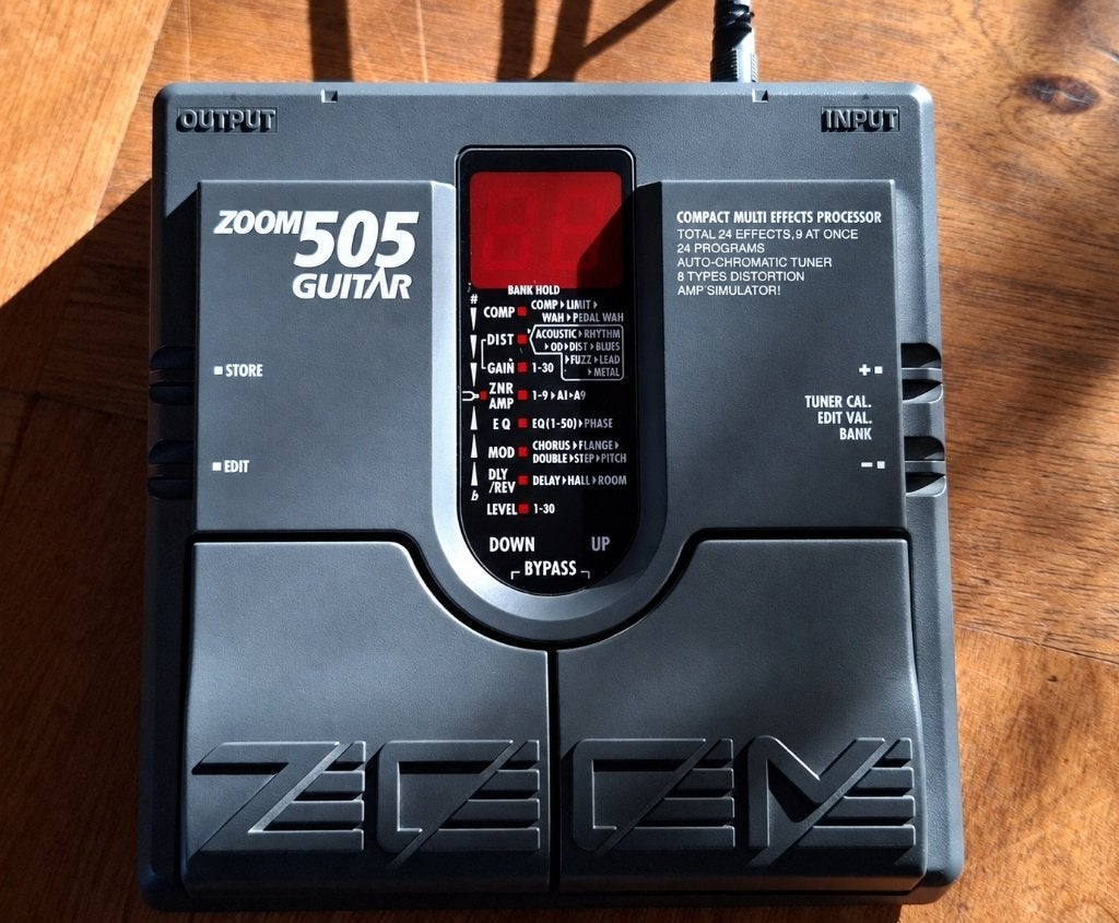 Zoom 505 Guitar I – Vintage Gitaarpedaal – 24 Effecten, Muziek en Instrumenten, Ophalen, Gebruikt, Reverb