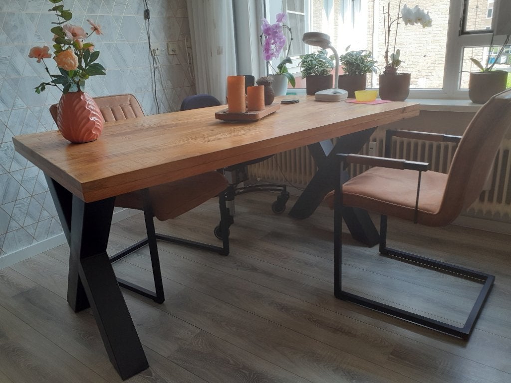 Eetkamertafel  Britt, Huis en Inrichting, Tafels | Eettafels, Ophalen, Overige materialen, 50 tot 100 cm, Zo goed als nieuw
