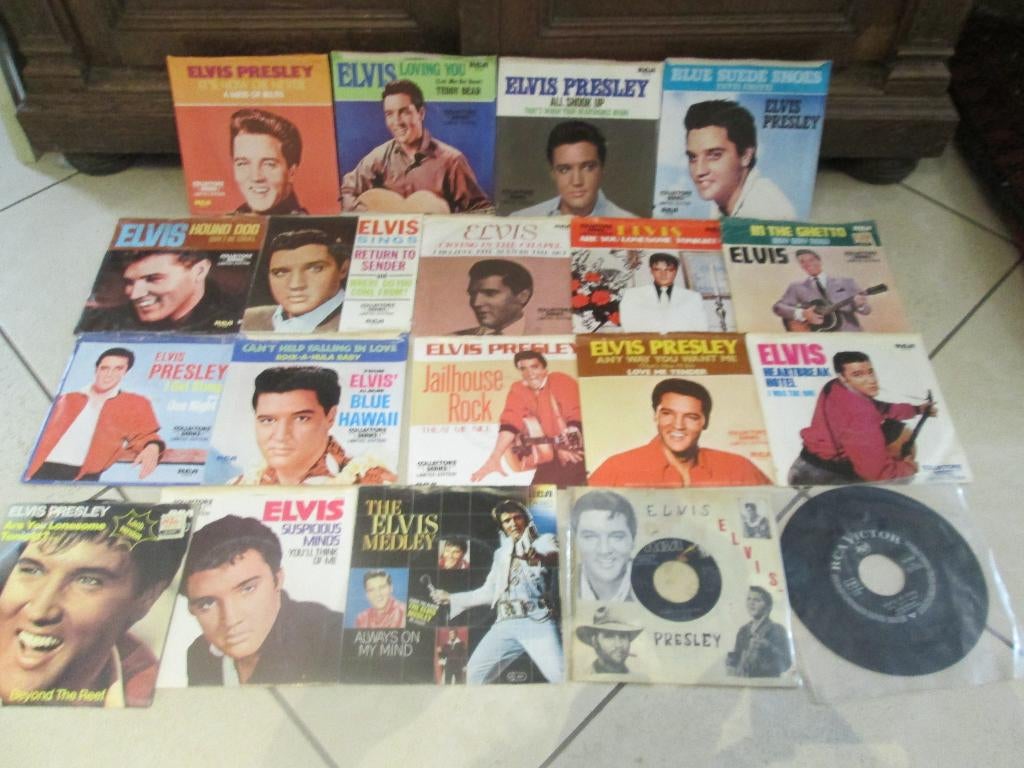 19 Vinyl Singles van Elvis Presley, Single, Ophalen of Verzenden, Zo goed als nieuw, Pop