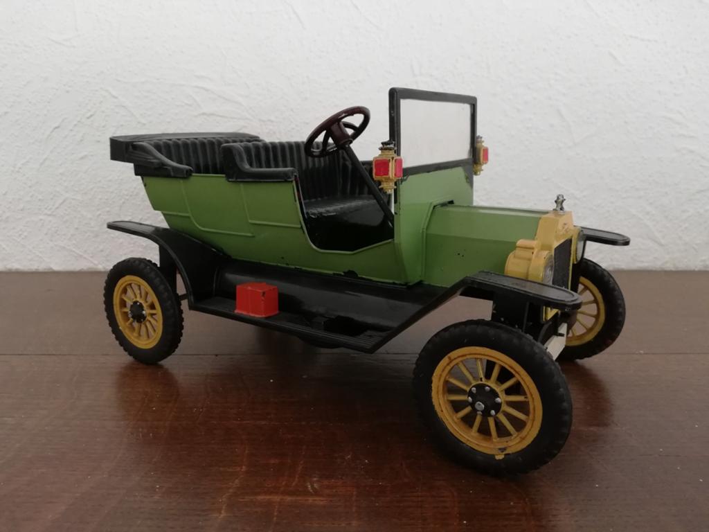 Ford Model T - Tudor Rose England., Ophalen of Verzenden