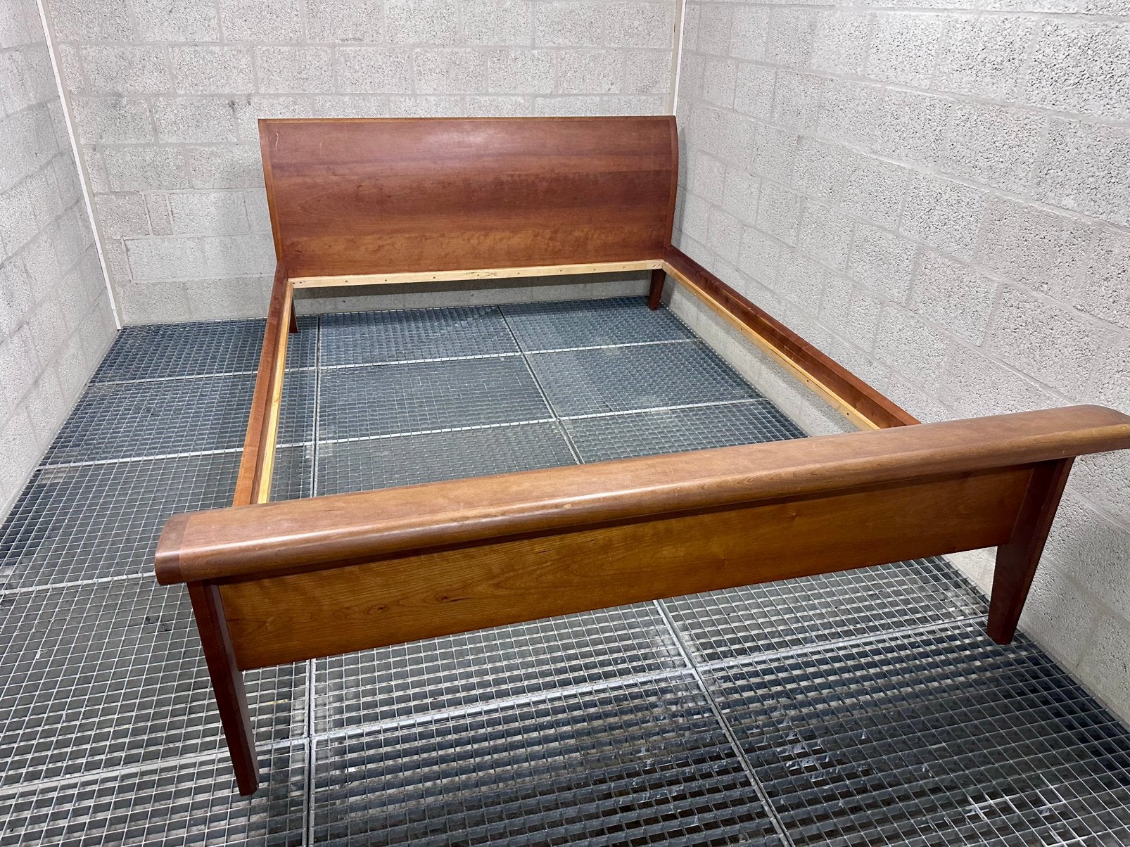 Kersenhouten slee-bed 210x160, Huis en Inrichting, Slaapkamer | Bedden, Ophalen, Gebruikt, 210 cm, Tweepersoons