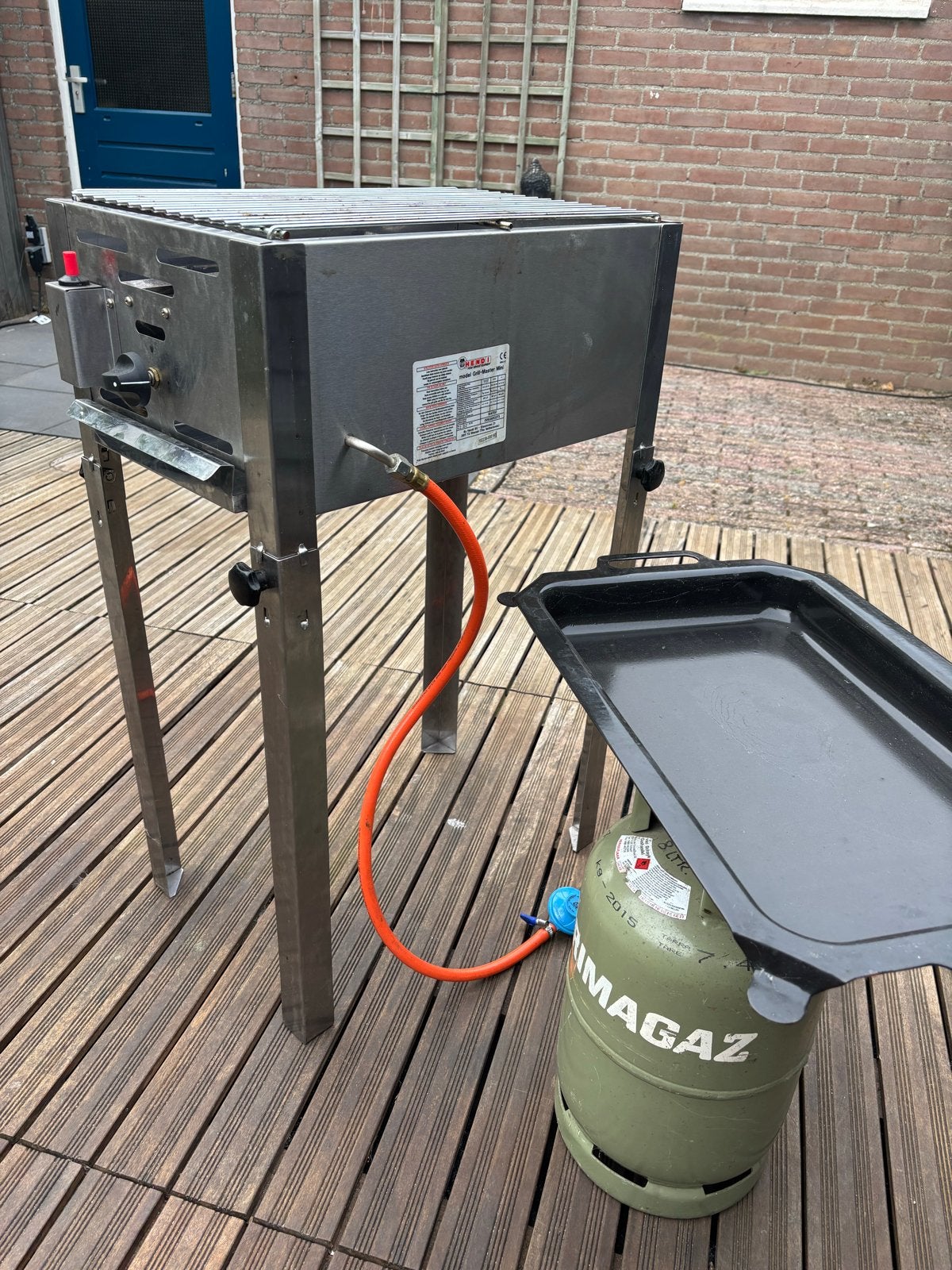 Hendi Grill Master Mini Gas BBQ met grill en bakplaat, Ophalen, Gebruikt