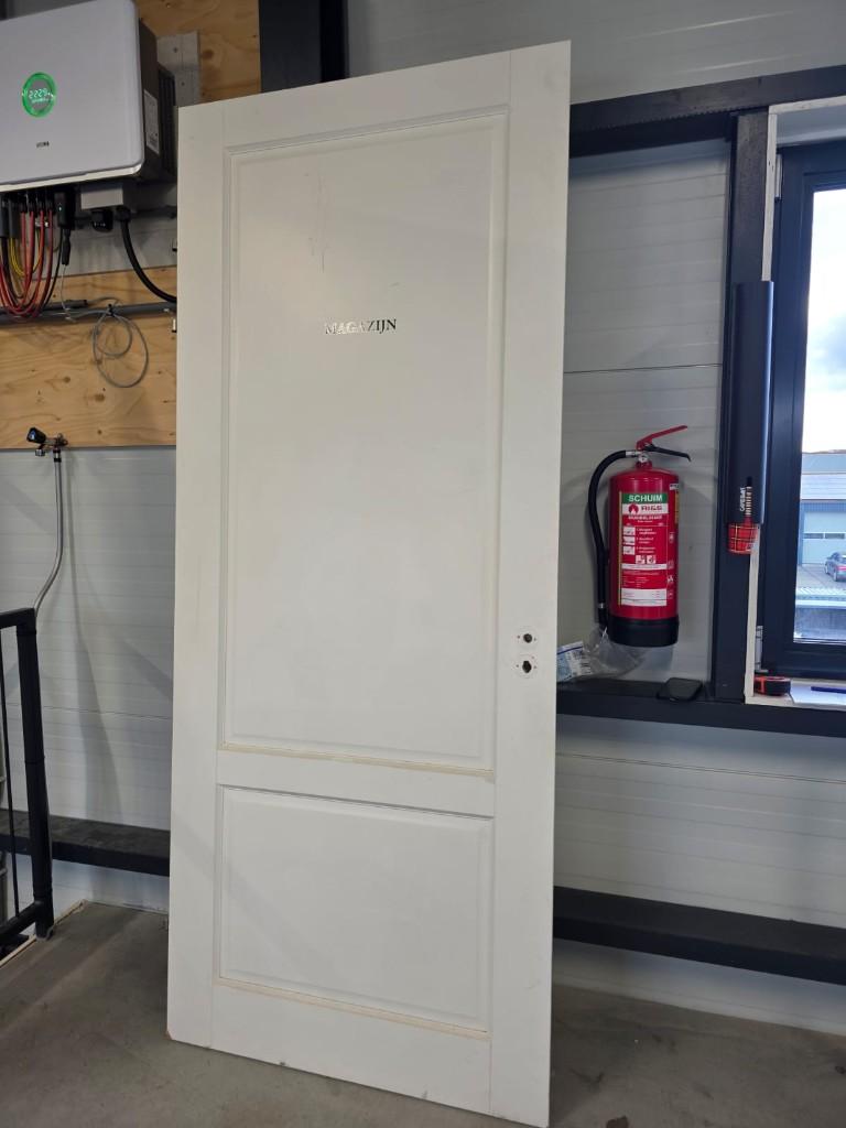 Rechtsdraaiende opdekdeur 231 x 93 cm zeer goede staat, Doe-het-zelf en Verbouw, Deuren en Horren, Zo goed als nieuw, Binnendeur