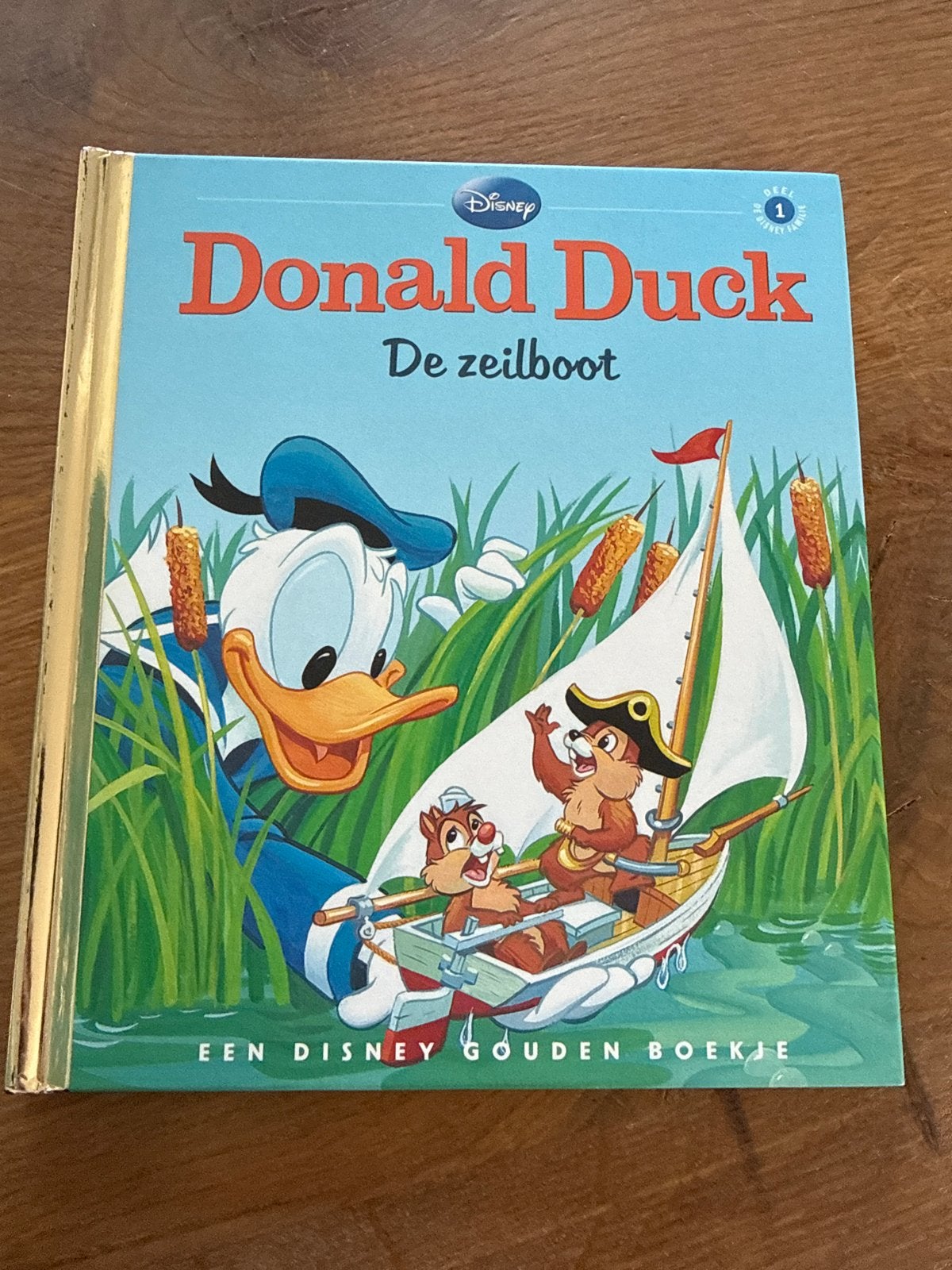 Donald Duck: De zeilboot - Een Disney Gouden Boekje, Ophalen of Verzenden, Zo goed als nieuw, Sprookjes