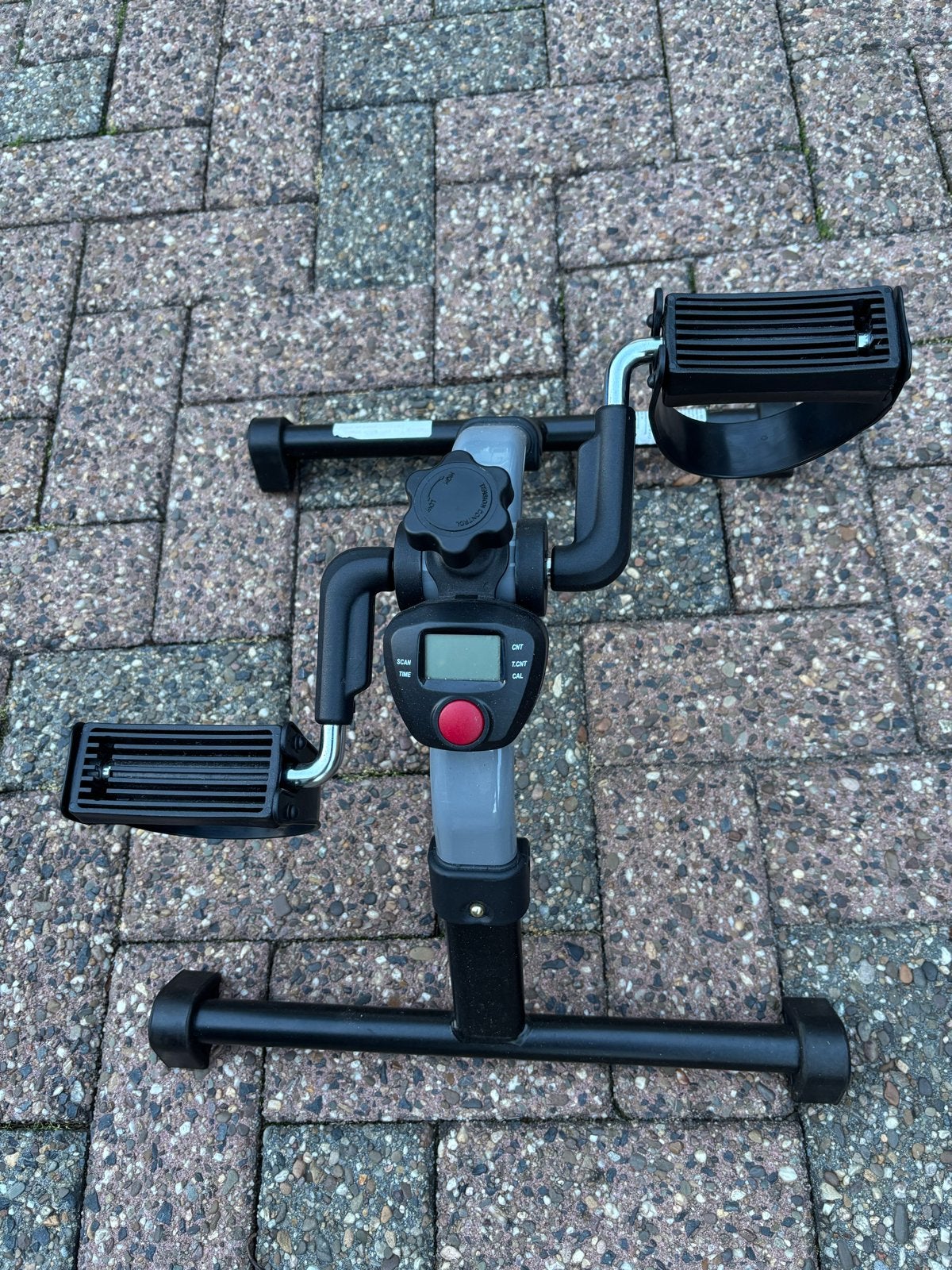 hometrainer /stoelfiets ideaal voor oefeningen/ revalidatie, Sport en Fitness, Fitnessapparatuur, Ophalen, Kunststof, Gebruikt