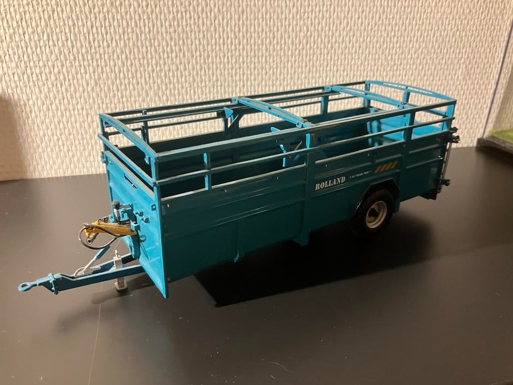 Rolland veewagen UH 1:32, Ophalen of Verzenden, Gebruikt, Tractor of Landbouw, Universal Hobbies