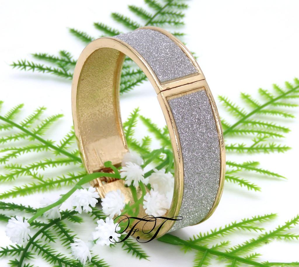 Schitterende rosé goud strass slavenarmband., Overige materialen, Nieuw, Ophalen of Verzenden, Goud