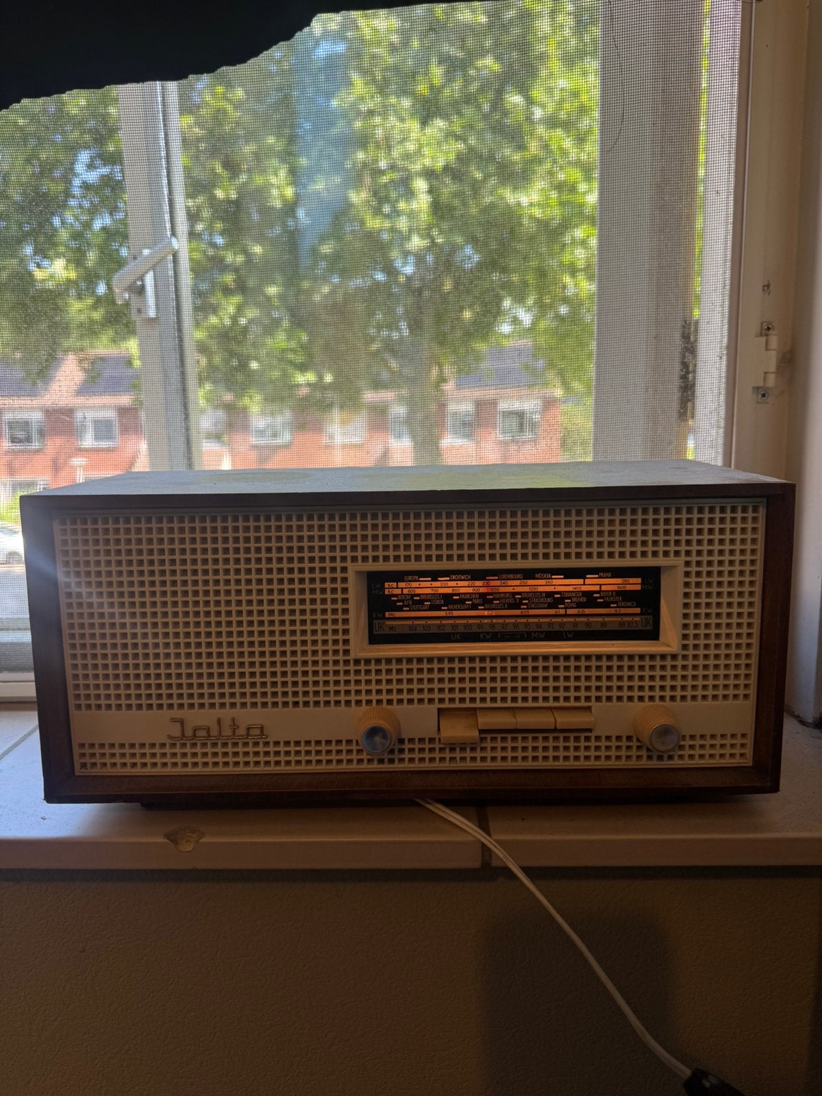 Vintage buisradio - jalta, Ophalen, Zo goed als nieuw