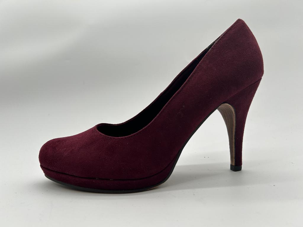 Tamaris, maat 39 nieuwe pumps in de kleur amarant, Tamaris, Verzenden, Nieuw, Schoenen met hoge hakken