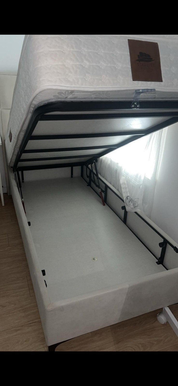 4 eenpersoonsbedden- boxspring