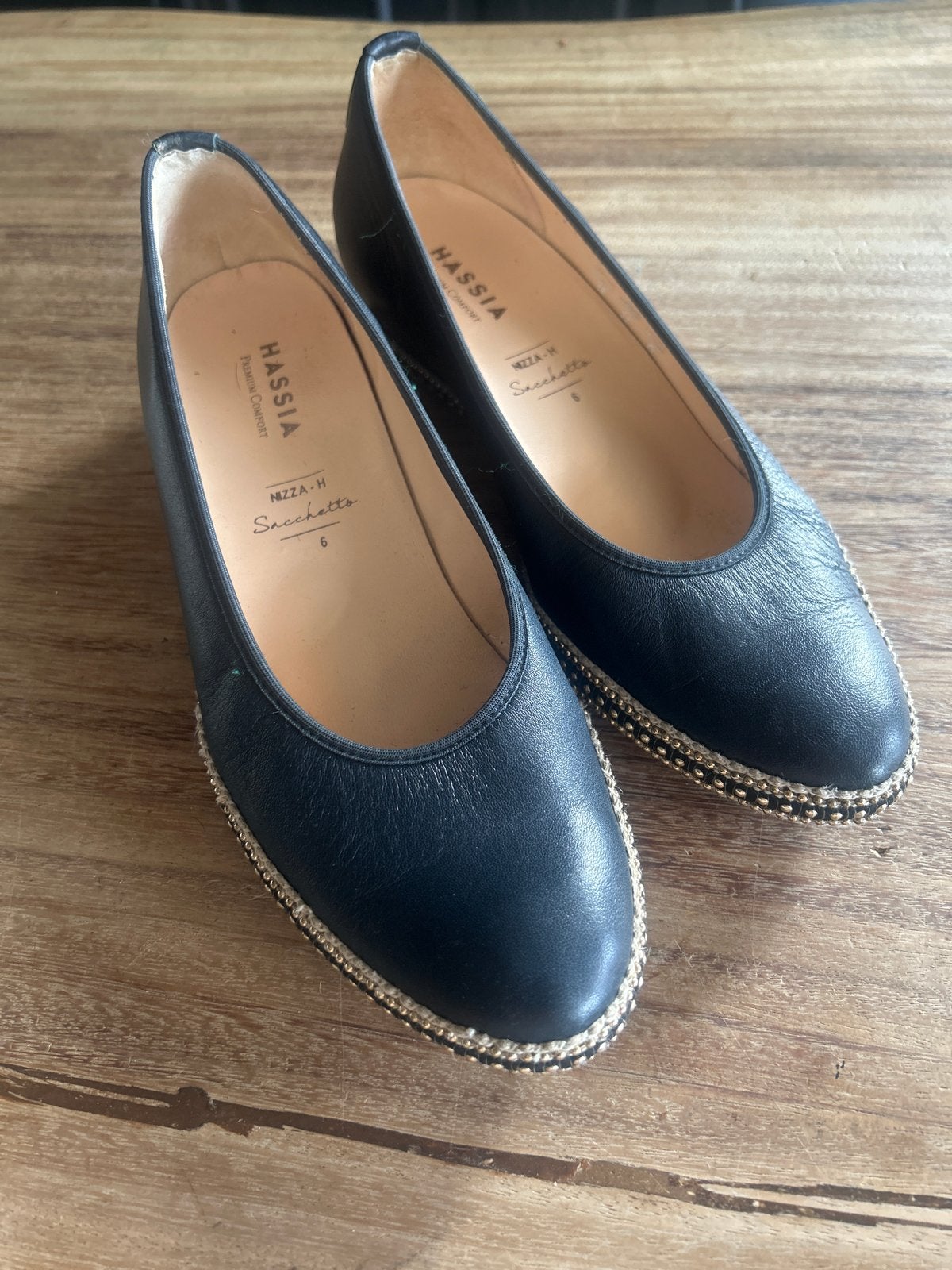 Hassia Nizza-H Sacchetto ballerina's - Zwart met gouden deta, Ophalen of Verzenden, Zo goed als nieuw, Zwart, Ballerina's