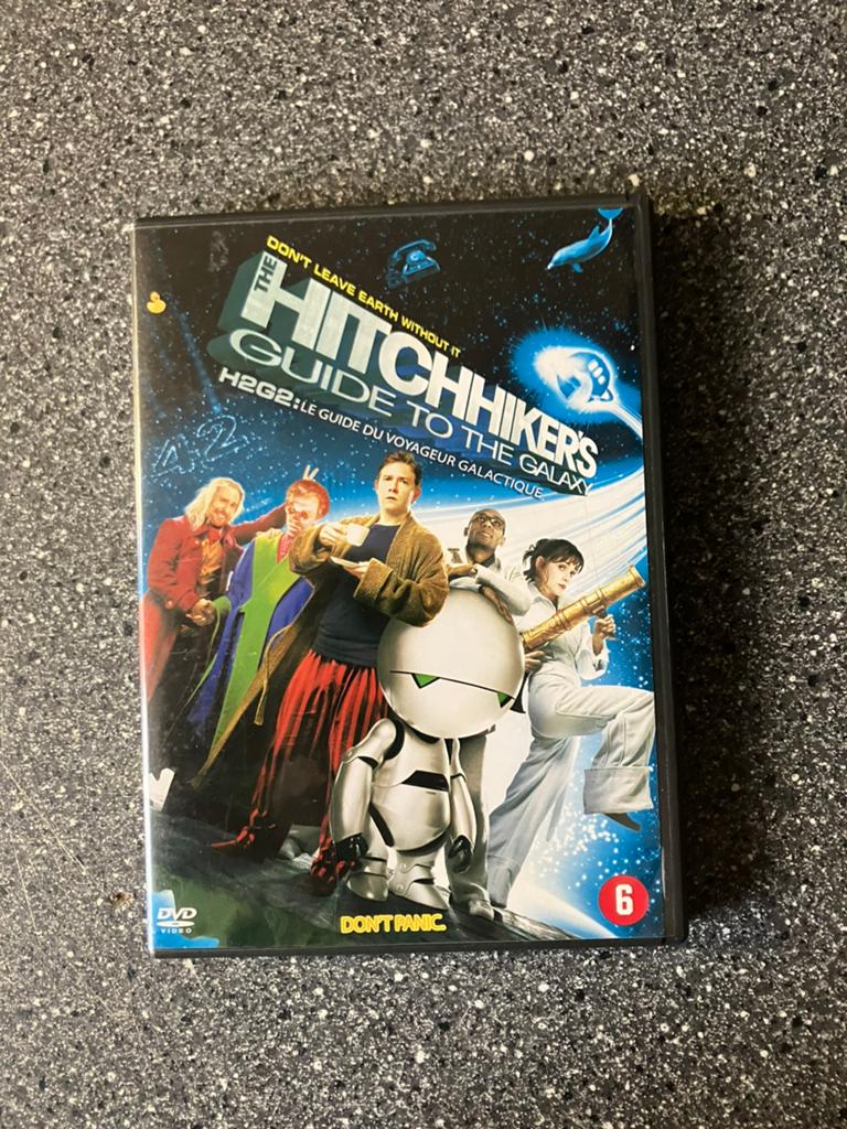 The Hitchhiker's Guide to the Galaxy (2005), Vanaf 6 jaar, Ophalen of Verzenden, Zo goed als nieuw, Science Fiction