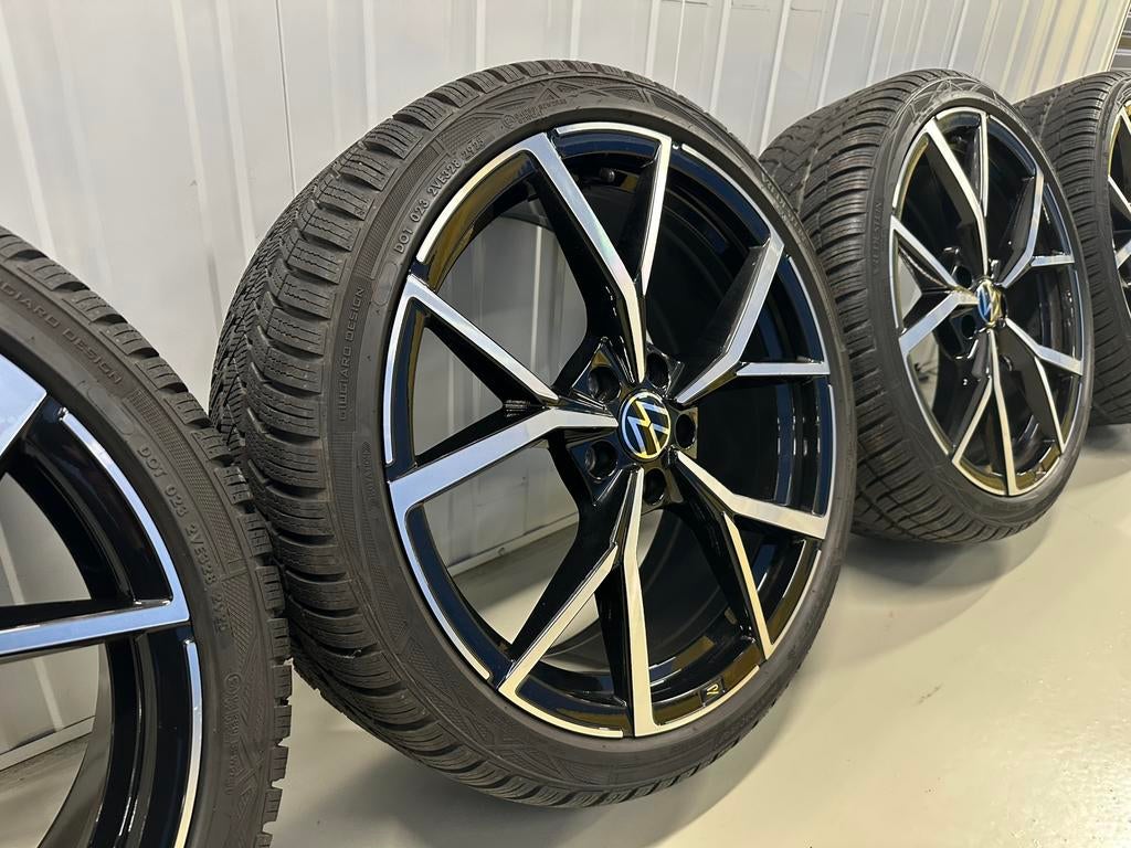 19'' VW Golf 8R GTI Estoril Bi Color 5H0601025 Velgen Banden, 19 inch, Gebruikt, Banden en Velgen, Ophalen of Verzenden