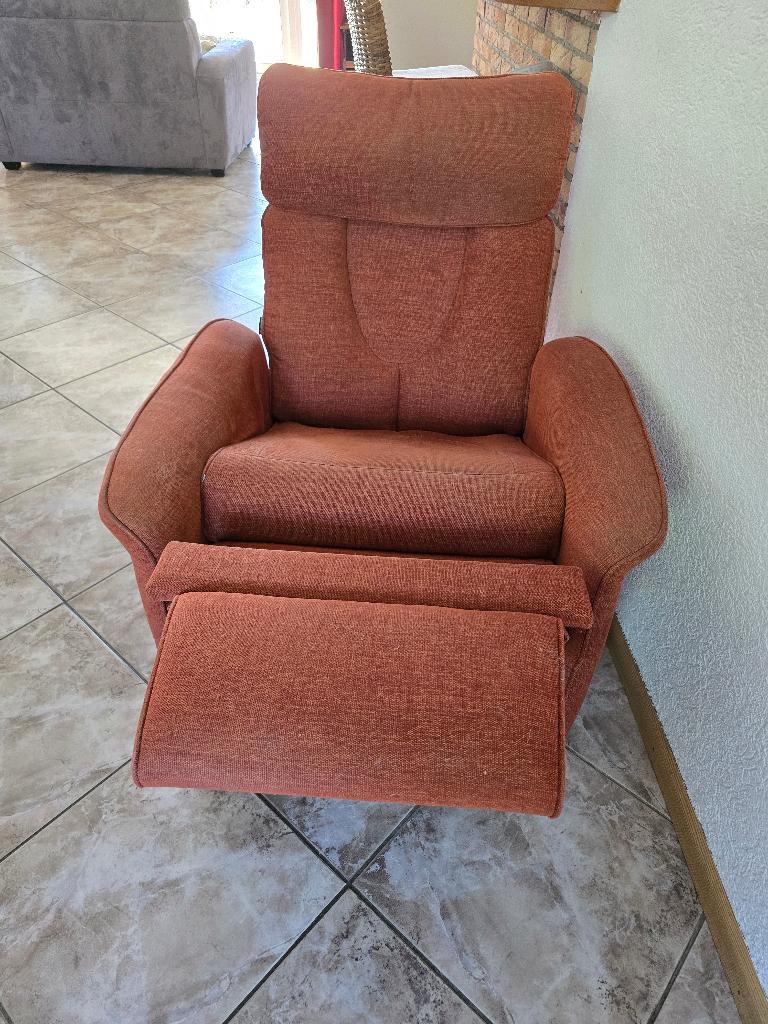 Heerlijke relaxfauteuil, Huis en Inrichting, Ophalen, Gebruikt, Minder dan 75 cm, 50 tot 75 cm