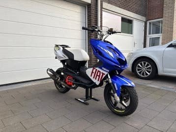 verkoop uw aerox!, Fietsen en Brommers, Scooters | Yamaha, Ophalen of Verzenden, Zo goed als nieuw, Tweetakt, Aerox