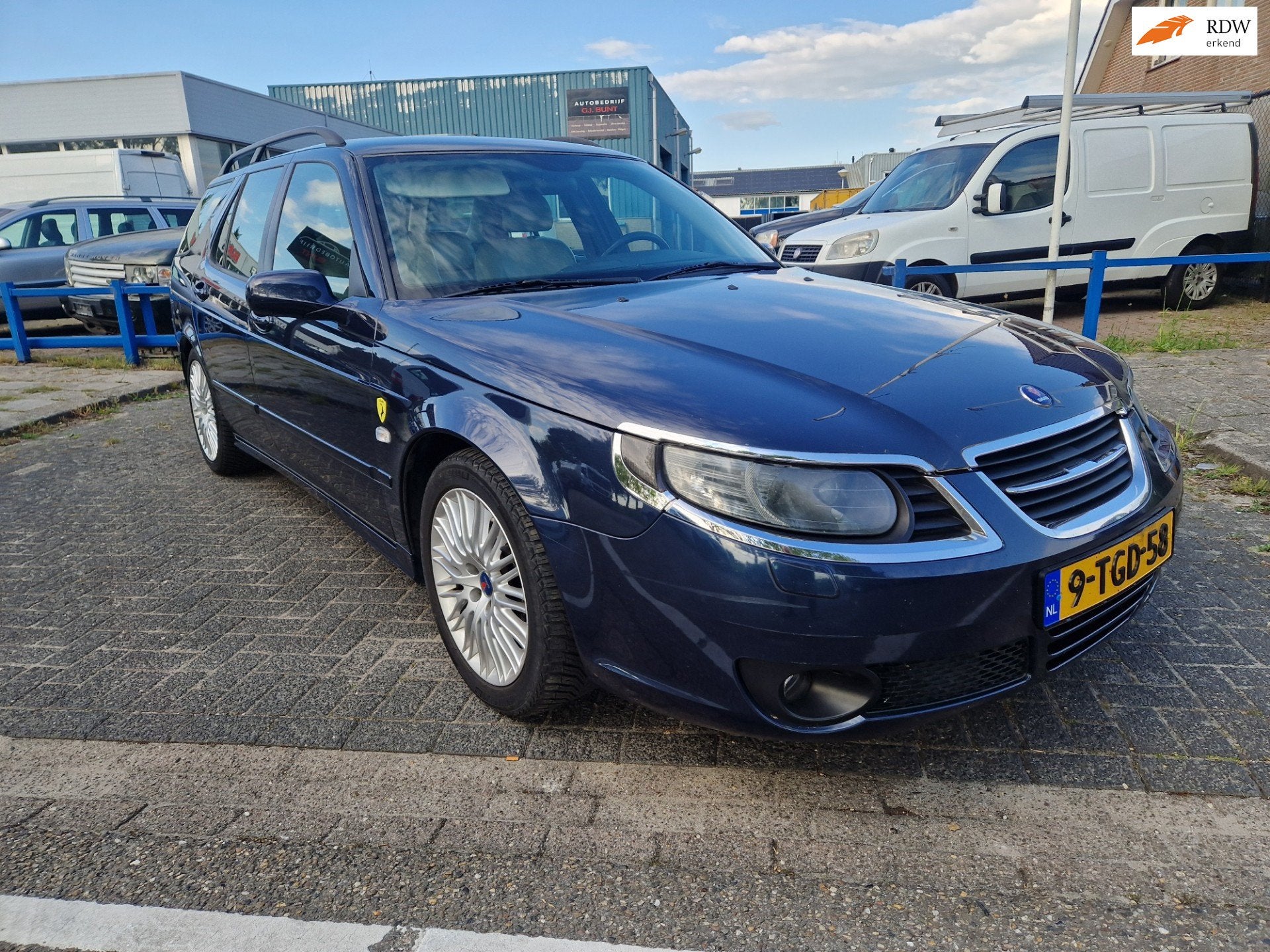 Saab 9-5 Estate 2.3 Turbo Aero, 4 cilinders, 2290 cc, Blauw, 93 €/maand