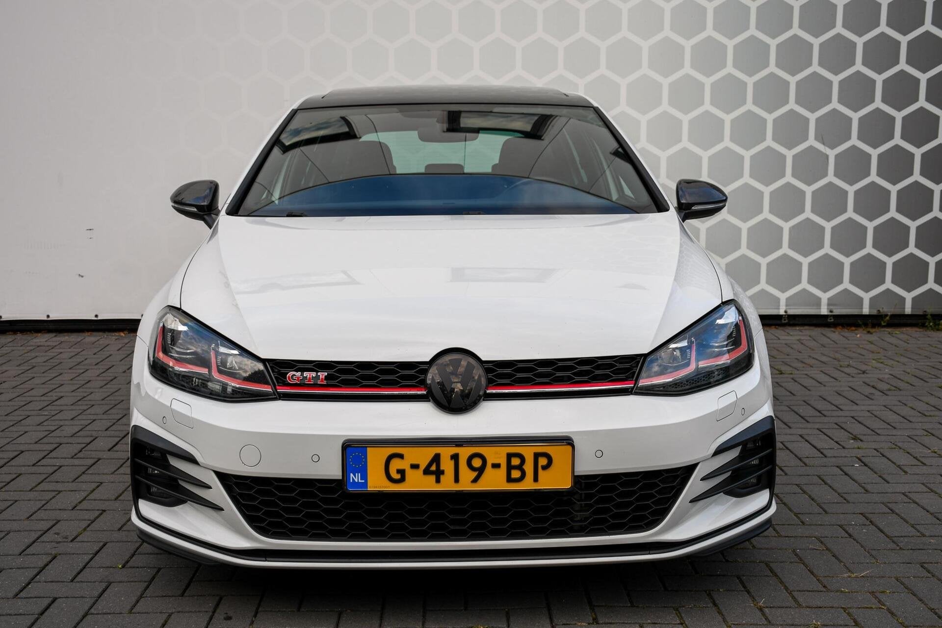 Volkswagen Golf 2.0 TSI GTI Performance Panoramadak DSG Leer, Auto's, Gebruikt, 4 cilinders, Wit, Leder