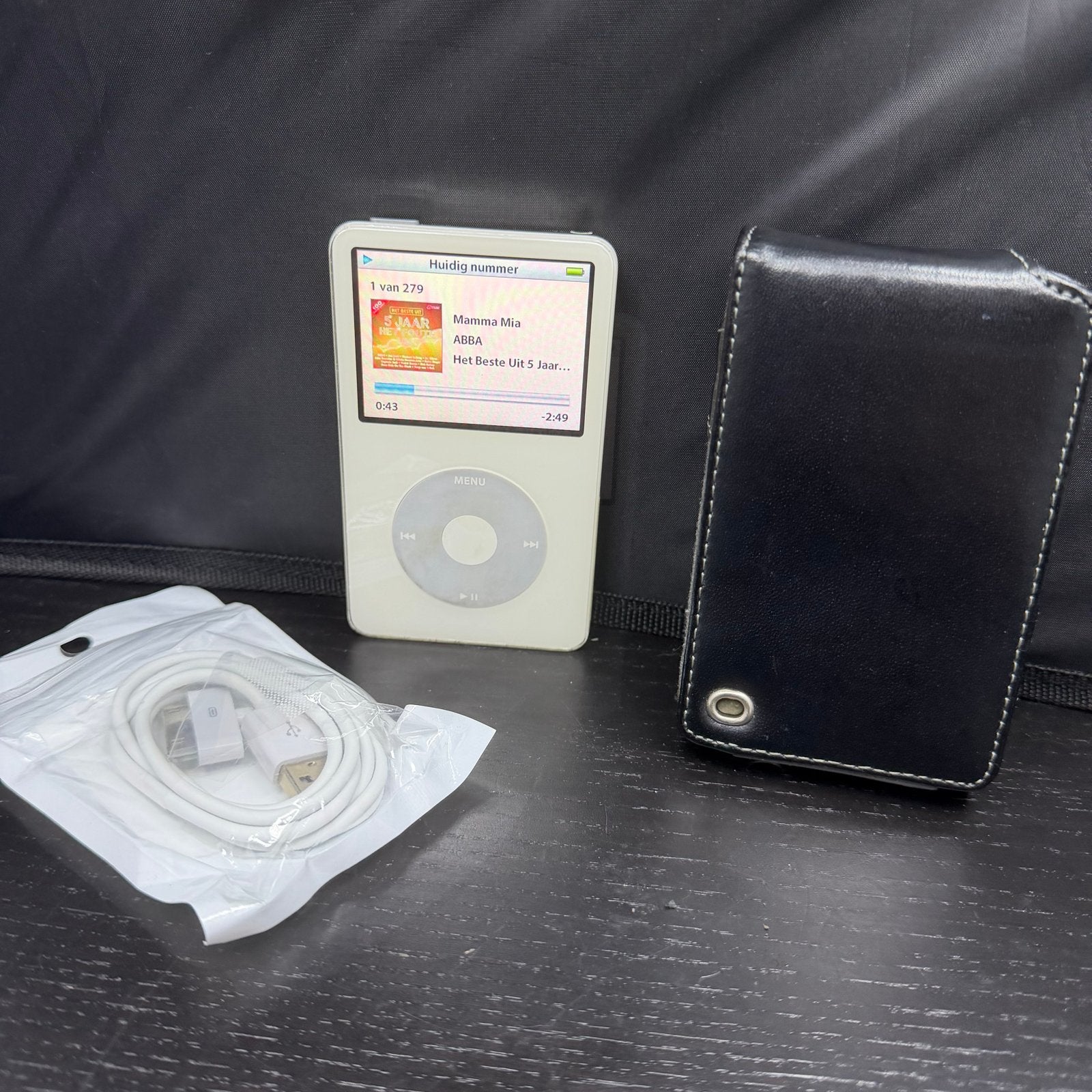 Apple iPod Video 5e generatie 30GB (2005) + Hoes & Kabel, Audio, Tv en Foto, Classic, Ophalen of Verzenden, 20 tot 40 GB, S