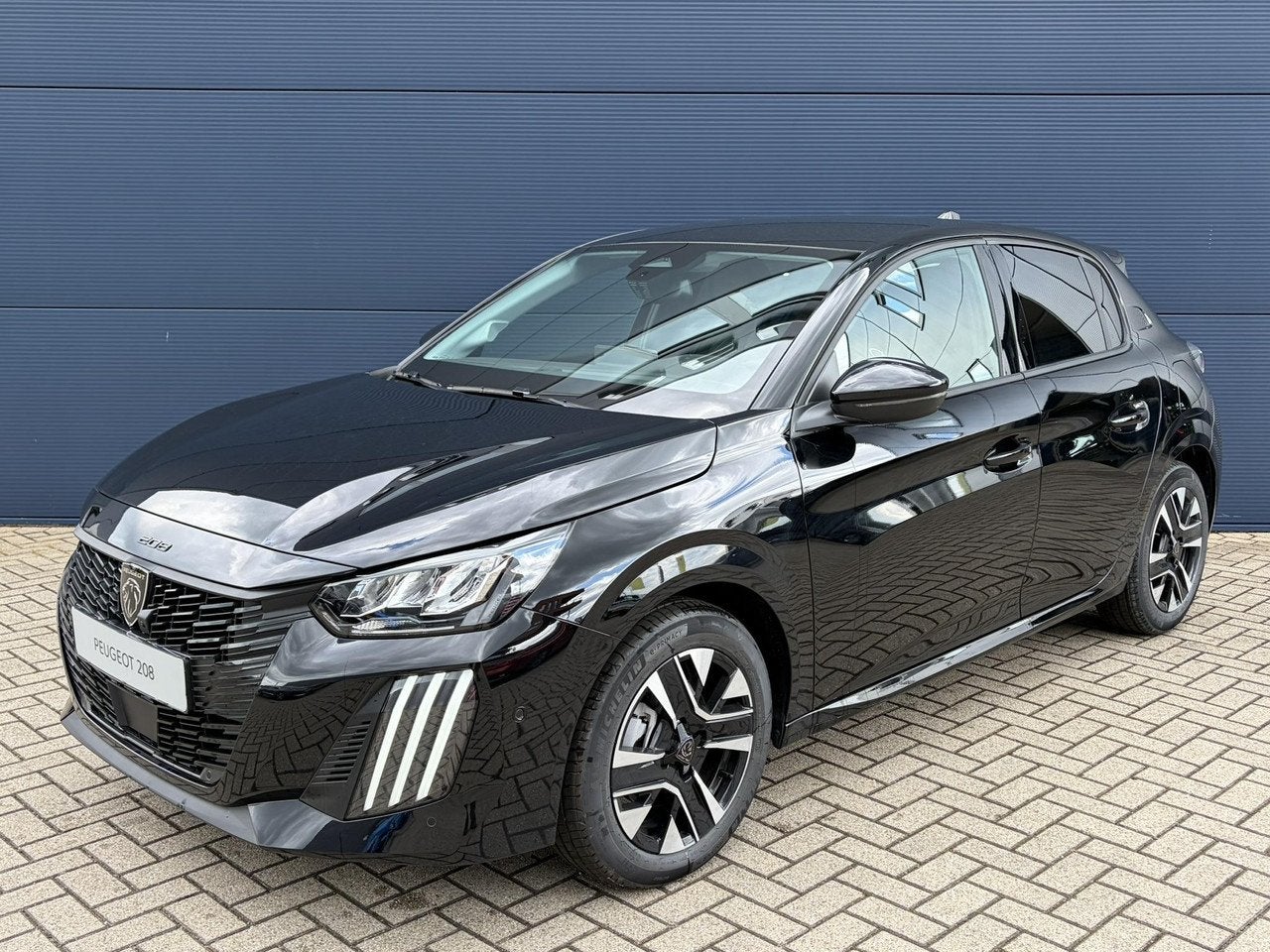 Peugeot 208 1.2 Hybrid 110 e-DCS6 Allure Automaat | VOORRAAD, Automaat, Gebruikt, 1199 cc, Bedrijf