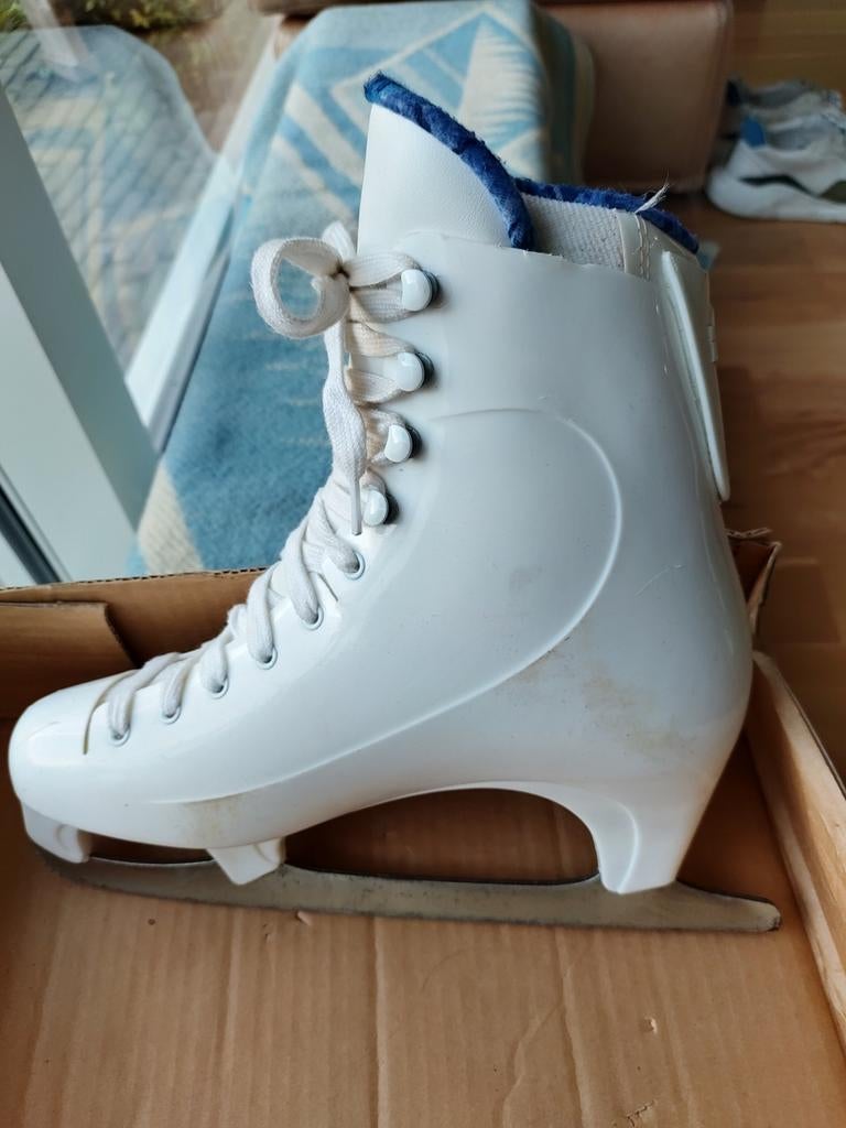 Lake Placid Kunstschaatsen dames - Maat 39, Sport en Fitness, Schaatsen, Ophalen of Verzenden, Nieuw, Kunstschaatsen, Overige merken